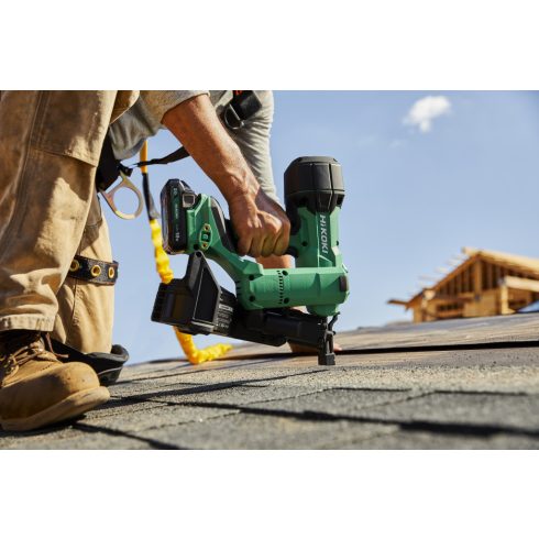 HiKOKI NV1845DAW Basic zsindelyszegező (akku és töltő nélkül)